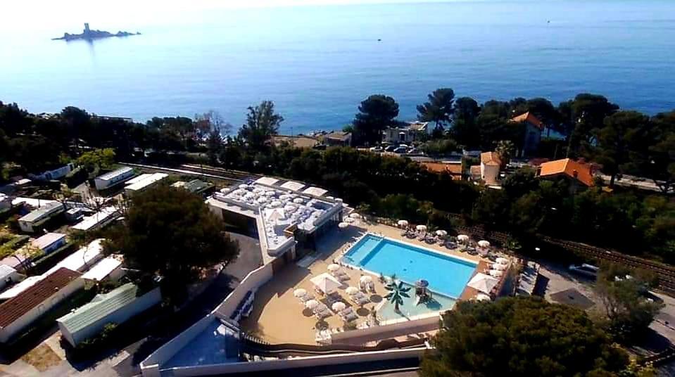 Mobil Home Vue Sur Mer - Racine 03 Saint-Raphaël Εξωτερικό φωτογραφία