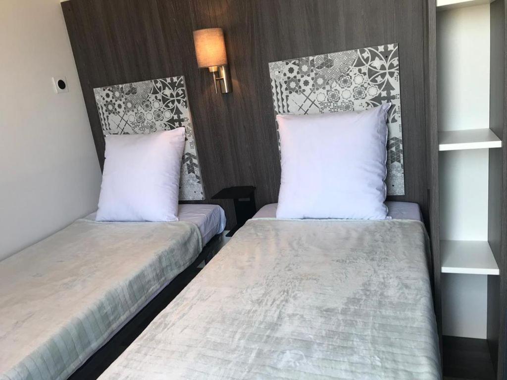 Mobil Home Vue Sur Mer - Racine 03 Saint-Raphaël Εξωτερικό φωτογραφία